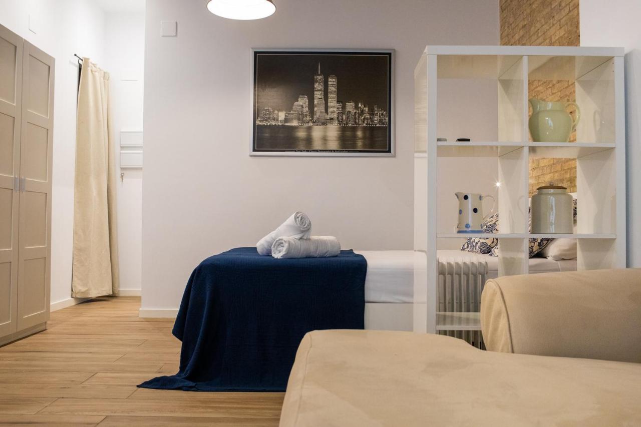 Florit Flats - Cozy Loft By The Central Market Valencia Exterior foto